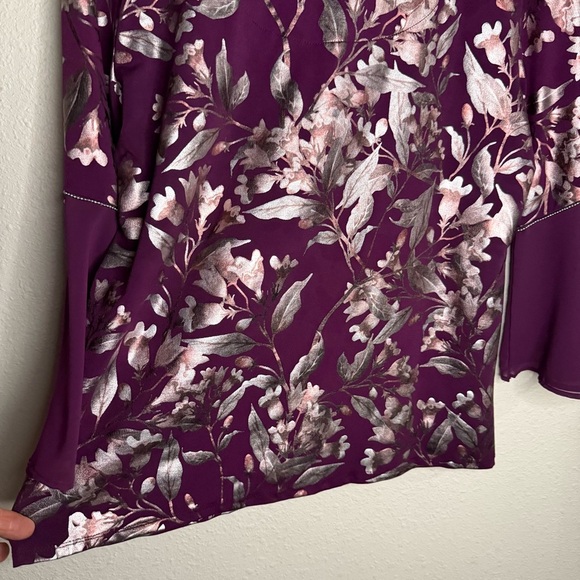 JM Collection Purple Blouse Floral Metallic Trim Sheer Sleeve Women’s Sz Large - Picture 4 of 13